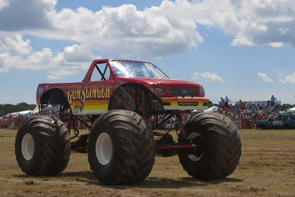 Monster Truck at Car Show — Stock Photo, Image