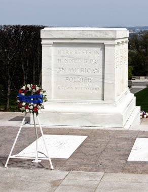 Tomb of the unknown soldier Arlington cemetery clipart