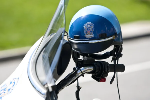 Нас поліція мотоцикл шолом — стокове фото