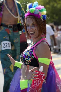 New York - Haziran 23: 30 yıllık Mermaid parade Coney Adası