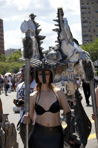 New York - Haziran 23: 30 yıllık Mermaid parade Coney Adası — Stok fotoğraf