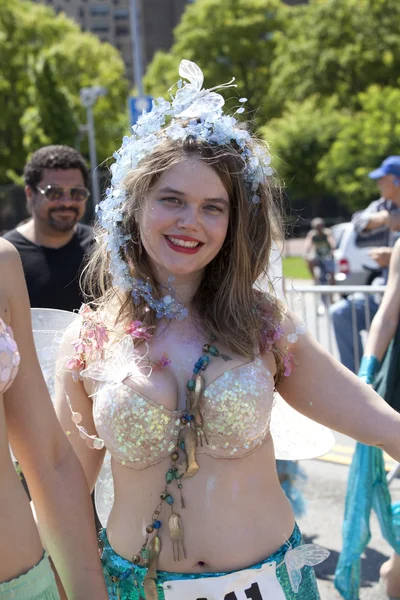 New York - 23. června: 30 roční Mermaid parade na Coney Island — Stock fotografie