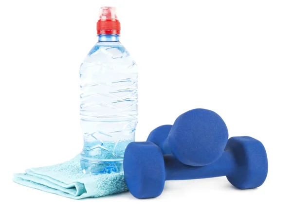 Dos pesas, agua en botella y towe —  Fotos de Stock
