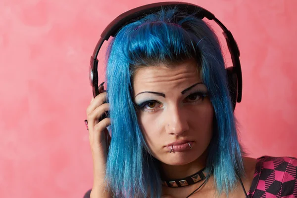 stock image Punk girl DJ with dyed turqouise hair