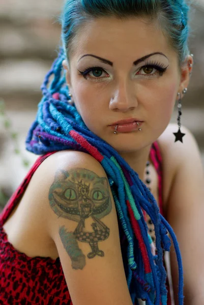 Menina mangá elegante com tatuagem — Fotografia de Stock