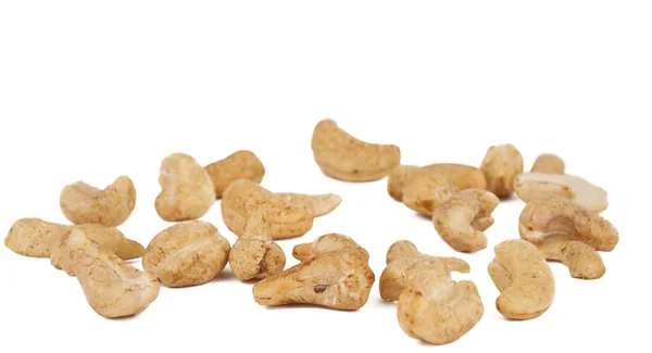 Кешью орехи изолированы — стоковое фото
