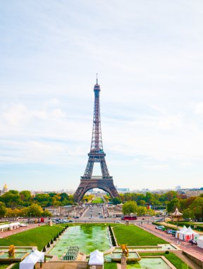 Paris, güzel Eyfel Kulesi.