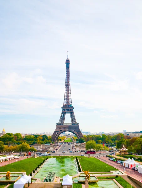 Paříž, krásným Eiffelovku. — Stock fotografie