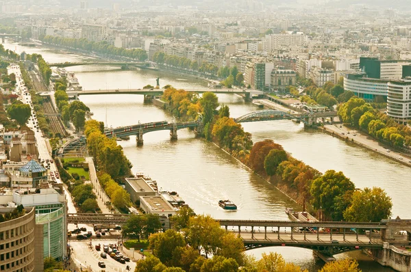 Vista panorámica aérea de París y el río Sena vista desde Eiff —  Fotos de Stock