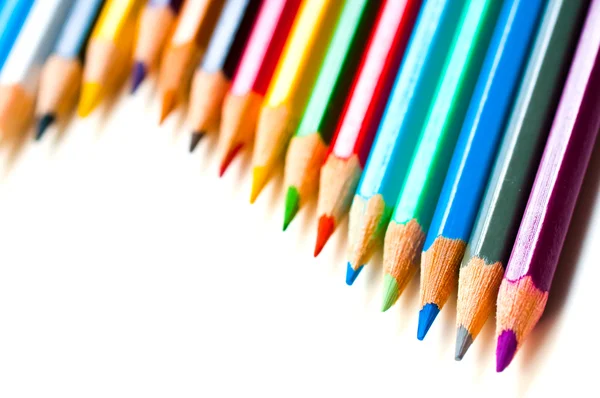 白に色の鉛筆 — ストック写真