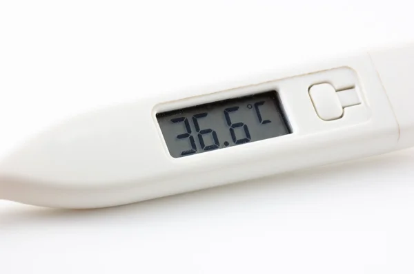 Digitale thermometer close-up geïsoleerd op een witte achtergrond — Stockfoto