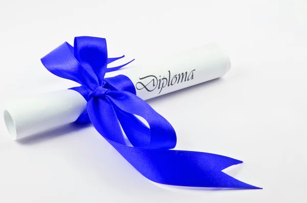 Mavi kurdele ile Diploma — Stok fotoğraf
