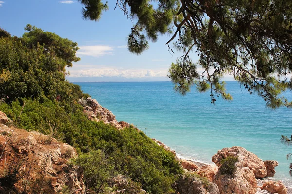 Costa mediterrânica perto de Antalya, Turquia — Fotografia de Stock