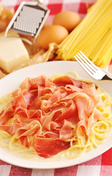 makarna carbonara