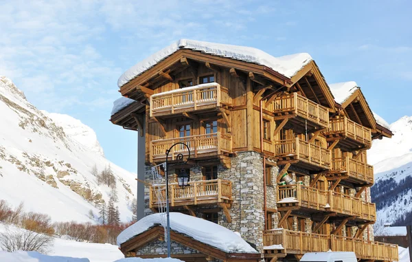 Mountain ski resort — Stockfoto