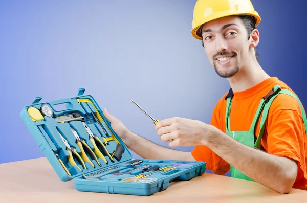 Onun toolkit ile tamirci — Stok fotoğraf