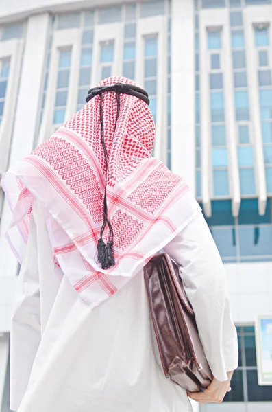 Arab on the street in summer — Stock Photo, Image