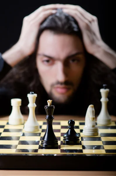 Giocatore di scacchi giocare il suo gioco — Foto Stock