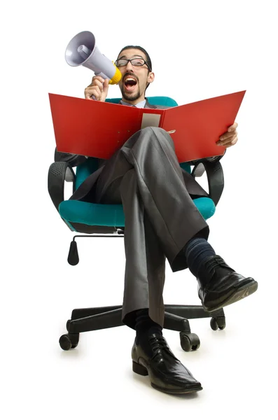 Mężczyzna siedzi na krześle — Zdjęcie stockowe