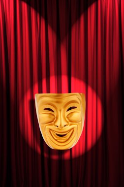 tiyatro performansı kavramı ile maskeleri