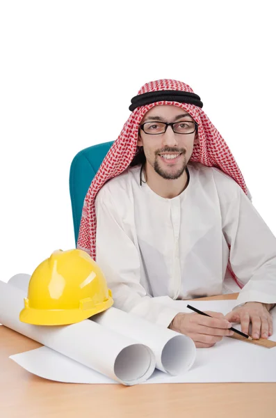 Jonge Arabische architect geïsoleerd op wit — Stockfoto