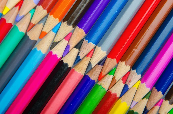 Crayons de couleur dans le concept de créativité — Photo