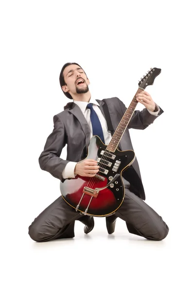 Ung gitarrist isolerad på vitt — Stockfoto