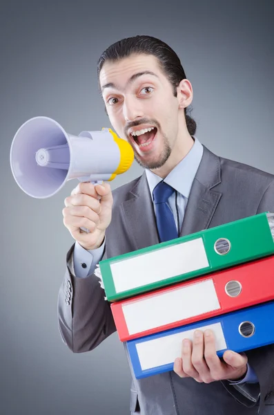 Empresário gritando via alto-falante — Fotografia de Stock