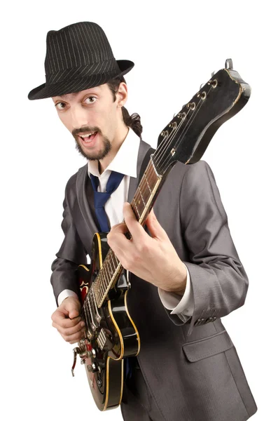 화이트에 비즈니스 정장에 기타 연주자 — 스톡 사진