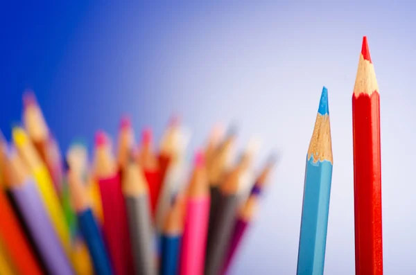 Kleur potloden in creativiteit concept — Stockfoto