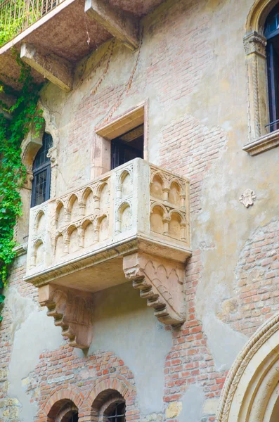 Slavný Juliet balkon ve Veroně — Stock fotografie