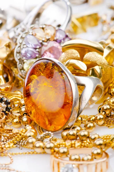 Stor samling av guld smycken — Stockfoto
