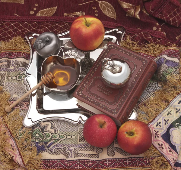 Madu dengan apel untuk Rosh Hashana — Stok Foto