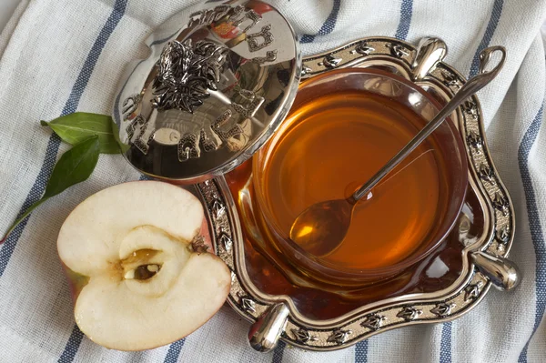 蜂蜜苹果为 rosh hashana — 图库照片