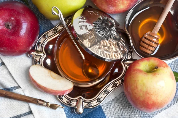 Miód z jabłkiem na Rosz Haszana — Zdjęcie stockowe