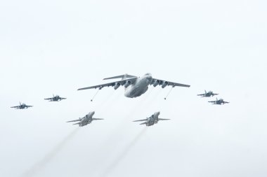 Il-78, Su-24, Yak-130