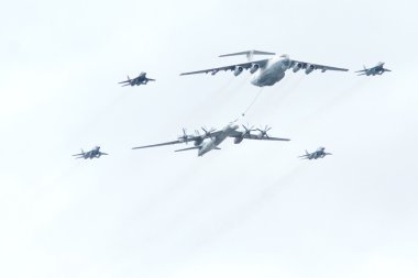 Il-78, tu-95, mig-29 clipart