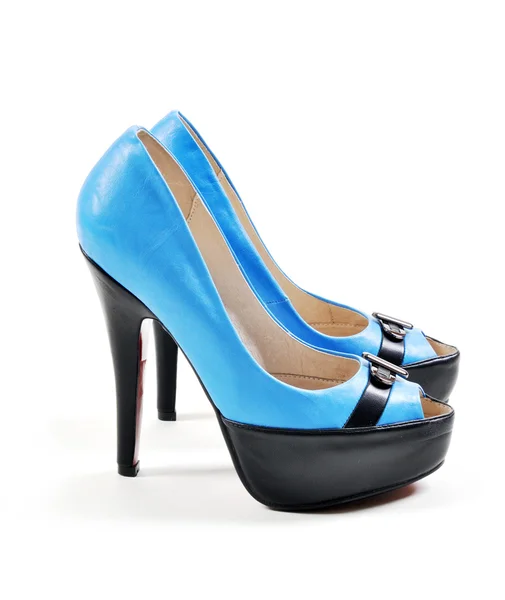 Голубая обувь с высоким каблуком — стоковое фото