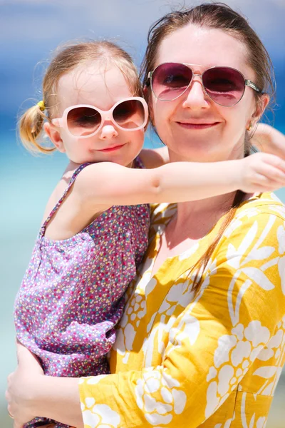 Anne ve kızı tatil — Stok fotoğraf