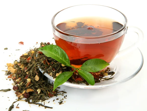 Çay ve yeşil yaprak — Stok fotoğraf