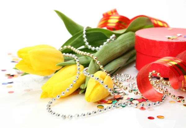 Flowers and gifts — Stock Photo, Image