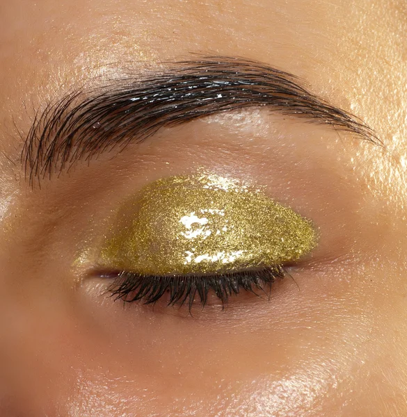 Современный стиль золотого макияжа . — стоковое фото