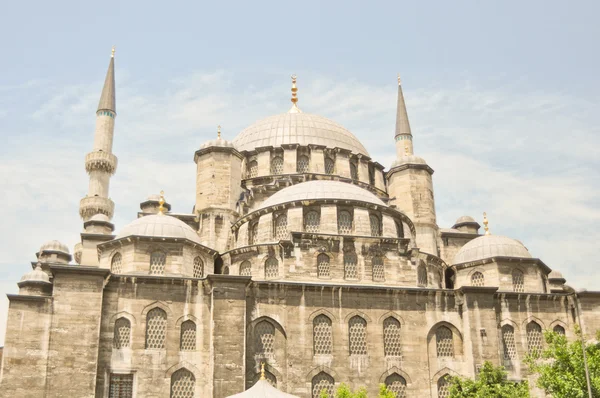 Valide sultan-moskee beroemdste als yeni cami — Stockfoto