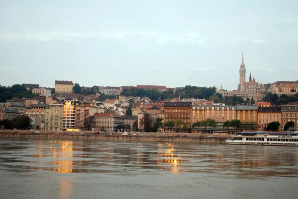 布达佩斯，多瑙河查看在布达 — 图库照片
