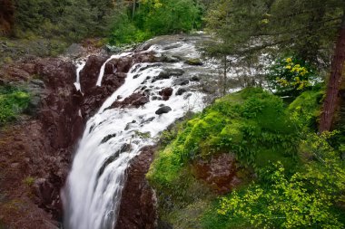 Cascade falls clipart