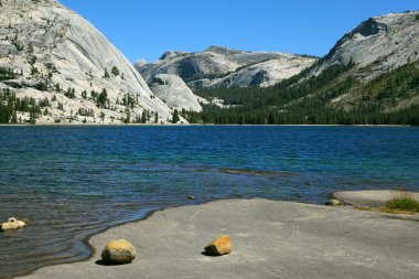 Göl tioga pass at