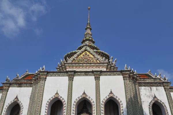 Detalj av fasaden på ett slott — Stockfoto