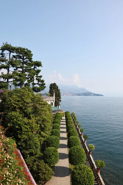 Parque na ilha no Lago Maggiore — Fotografia de Stock
