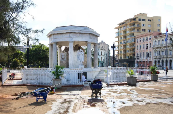 Restaurering av monument i Gamla Havanna. — Stockfoto