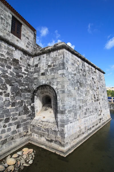 Küba - castillo de la gerçek fuerza'da en eski kale. — Stok fotoğraf